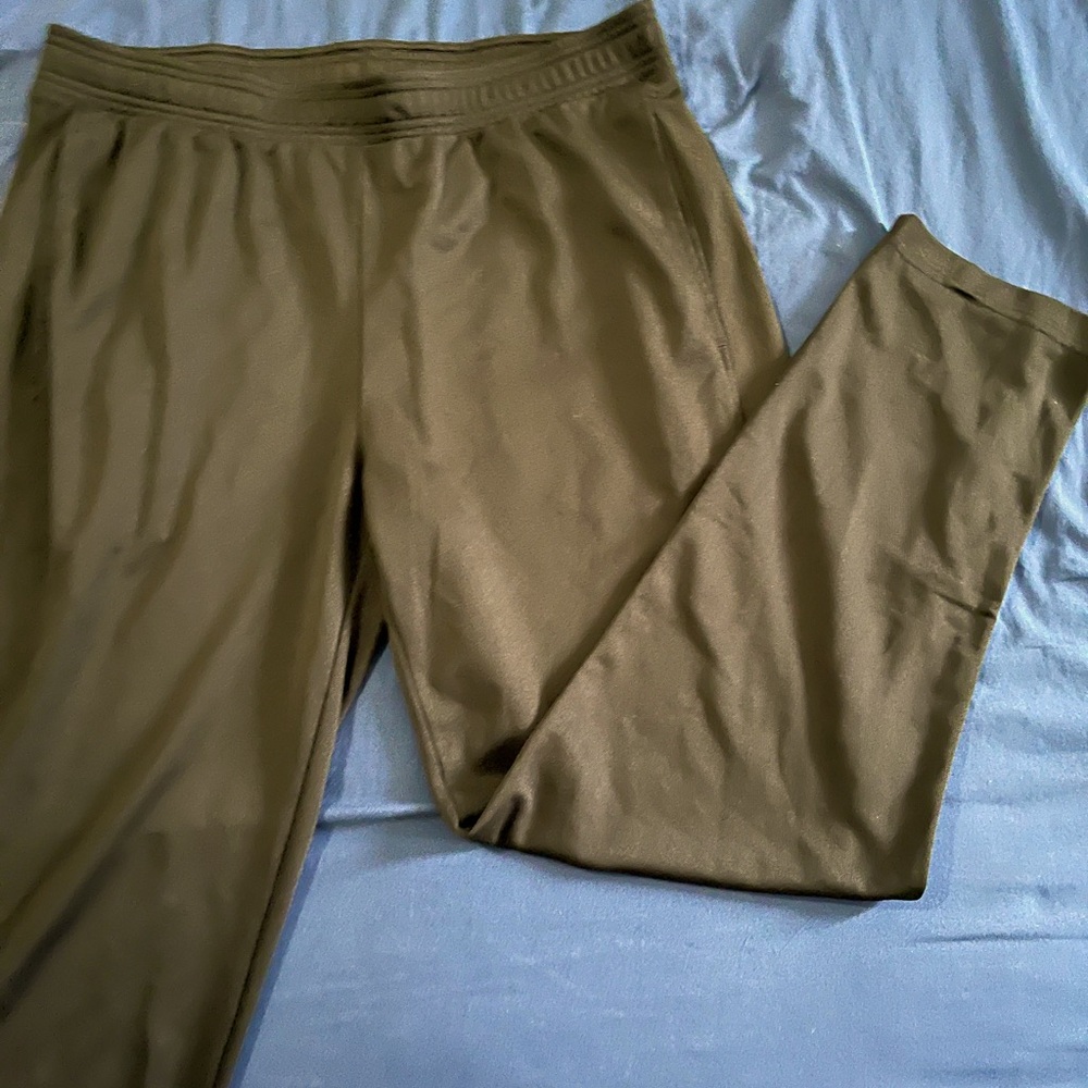 Athletic pants